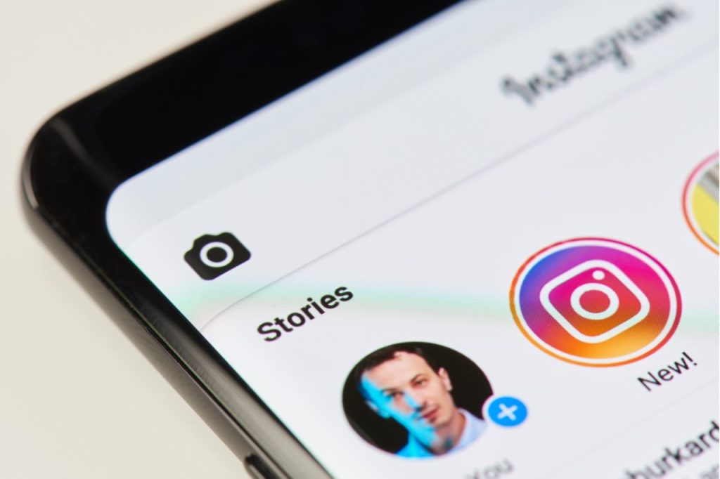 How to Make Videos Play Automatically on Instagram Story
